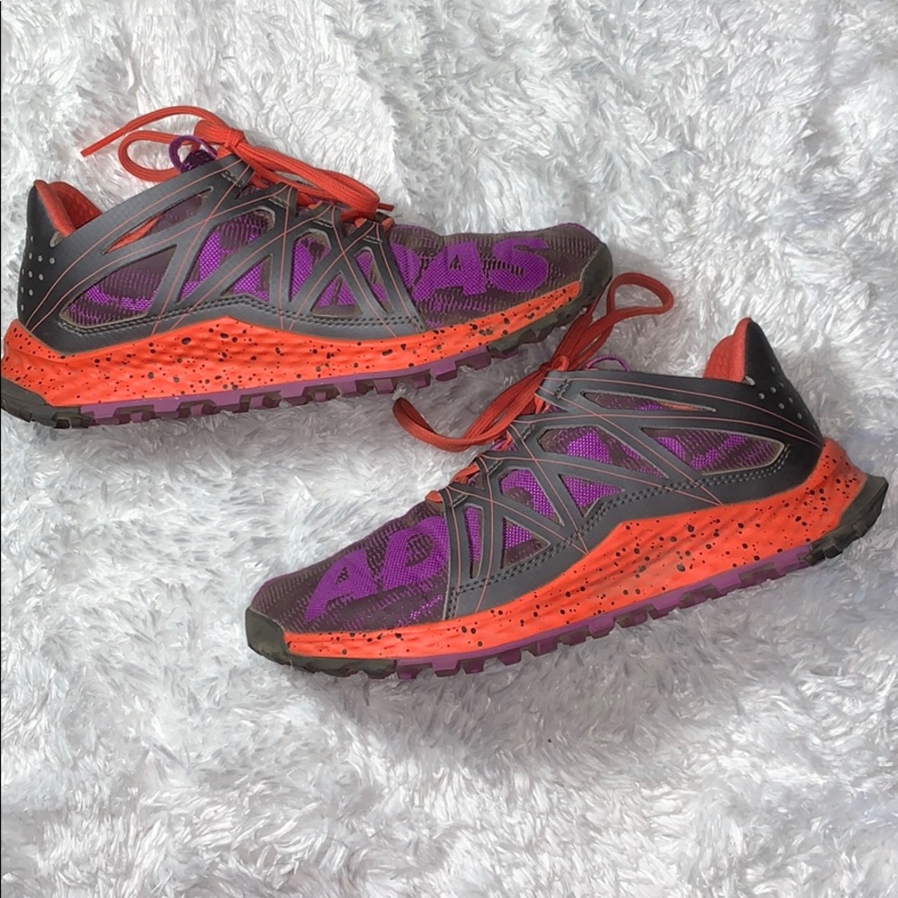 ADIDAS VIGOR BOUNCE